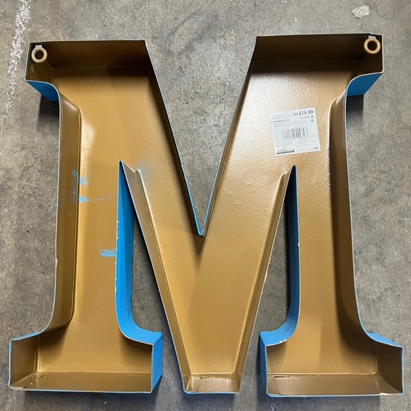 Letter M - Picture 2 of 2